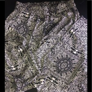 Black and white printed silky lounge pants/sleep pants etc & with pockets